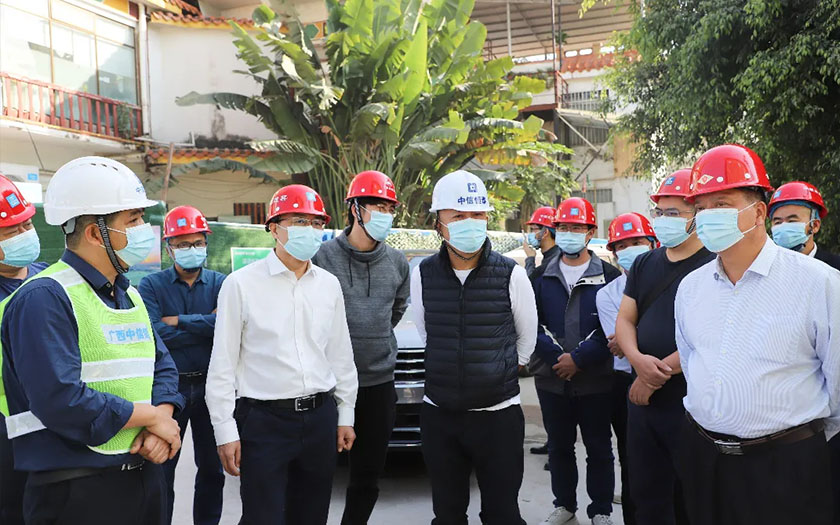 开放协同 游学互鉴 丨岑溪市国汇集团、岑溪市人民医院及岑溪市相关主管部门考察团到访70net永乐高开展交流座谈