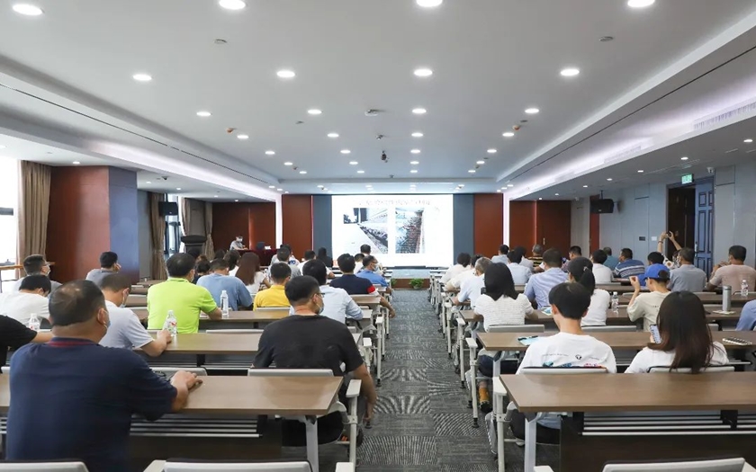 集团动态 | 70net永乐高集团召开房屋安全隐患排查及安全鉴定专题培训会